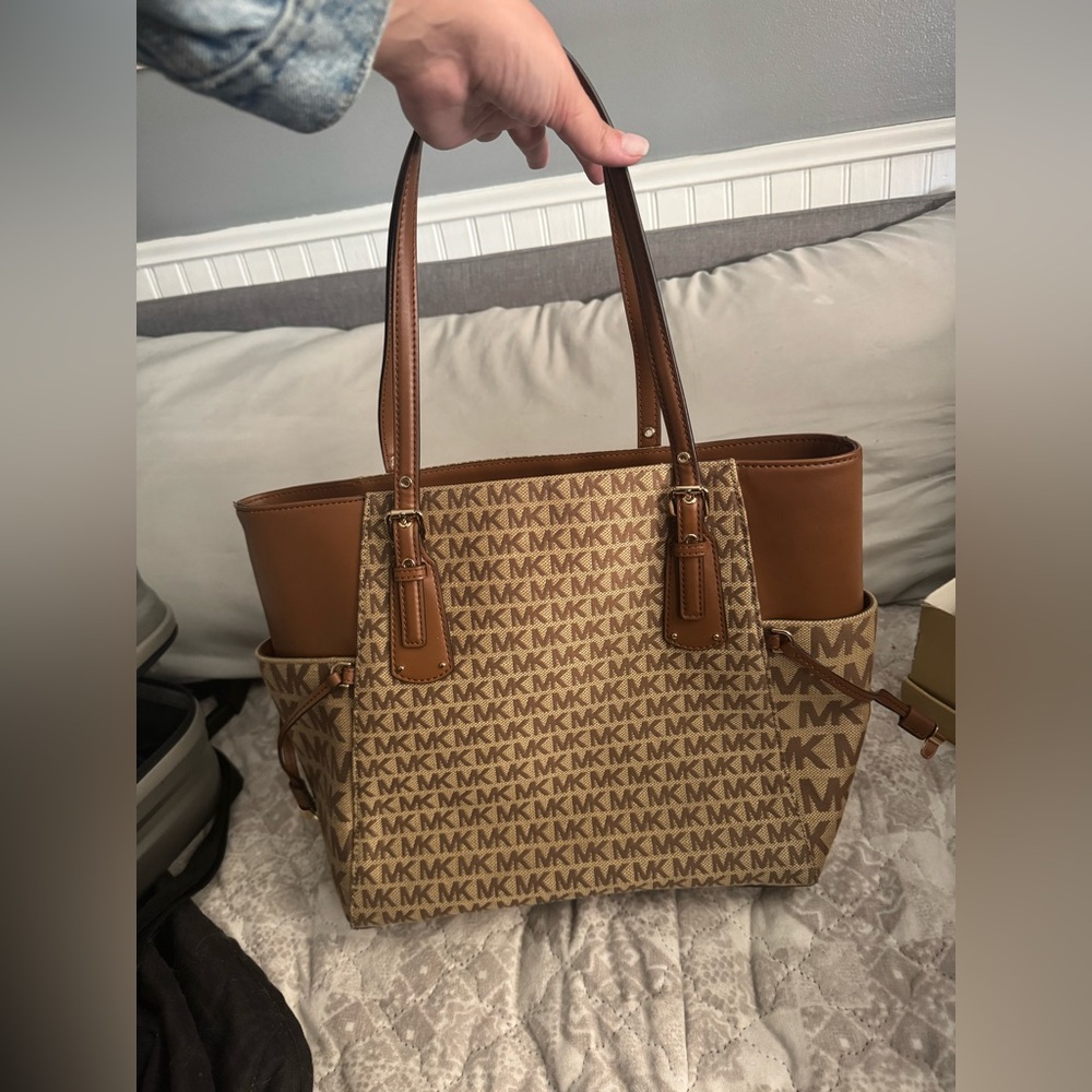 Michael Kors Brown Tote Bag - Picture 3 of 4
